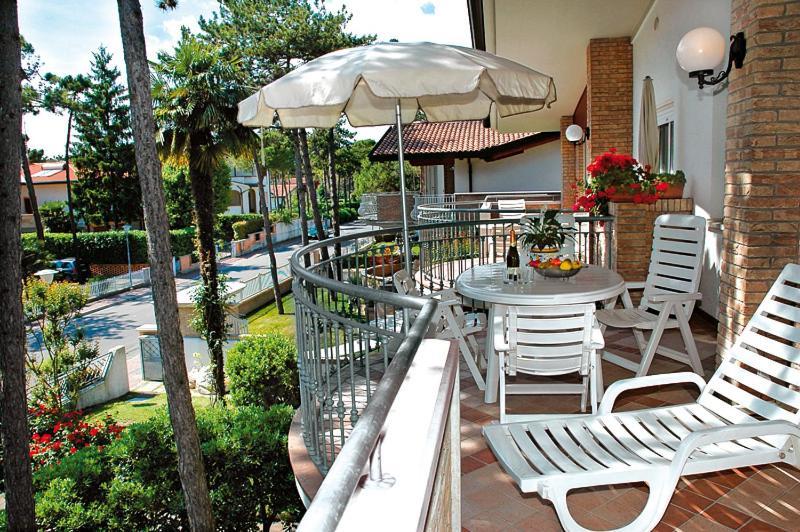 Villa Anny Lignano Sabbiadoro Exterior photo
