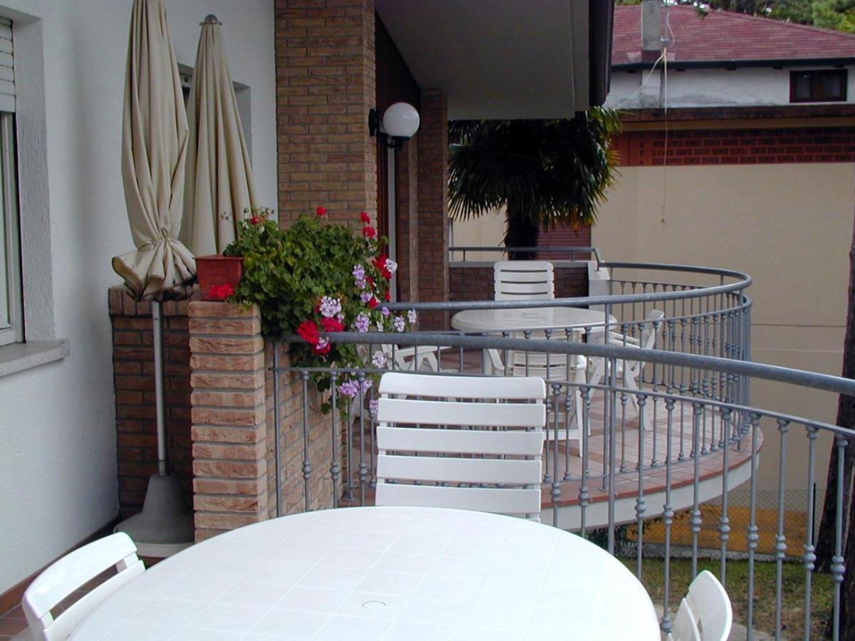 Villa Anny Lignano Sabbiadoro Exterior photo